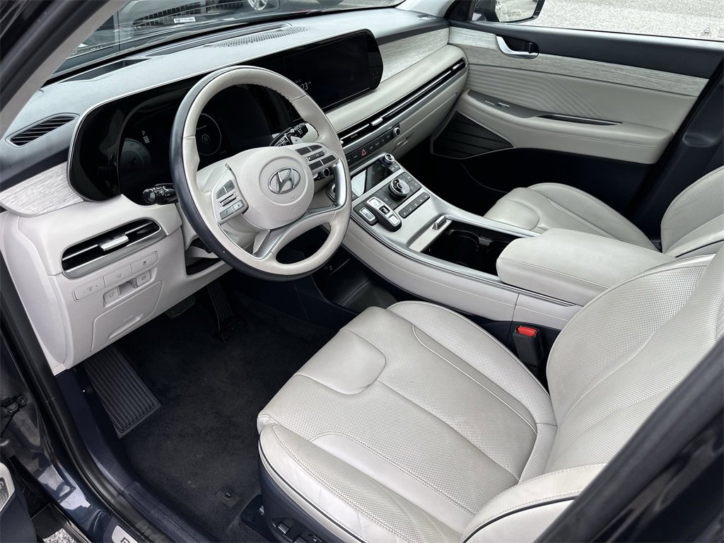 Used 2024 Hyundai Palisade Calligraphy image 12