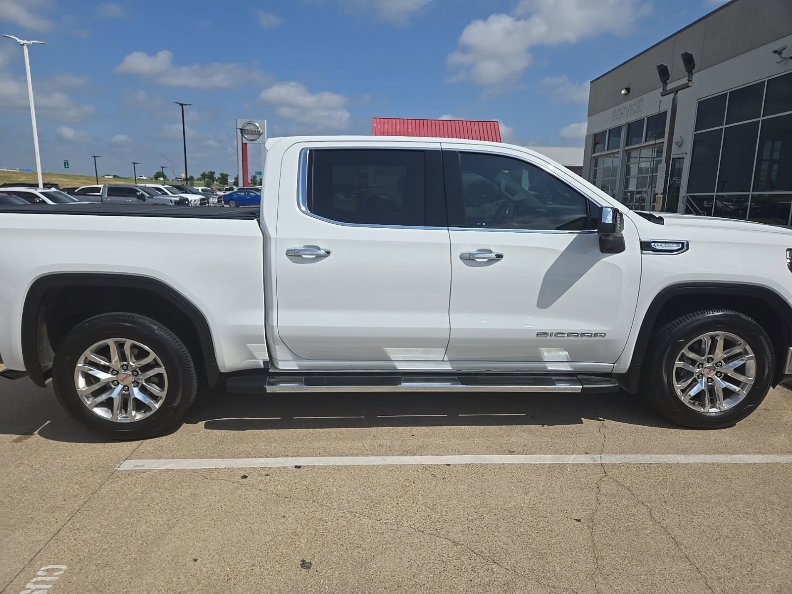 Used 2020 GMC Sierra 1500 SLT image 5