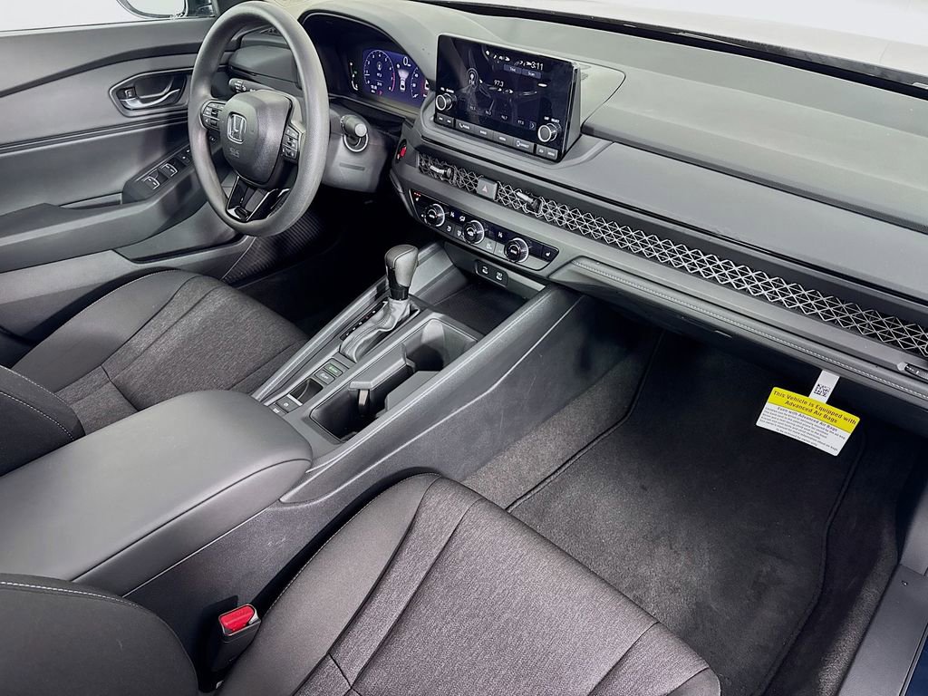 Used 2025 Honda Accord SE image 39