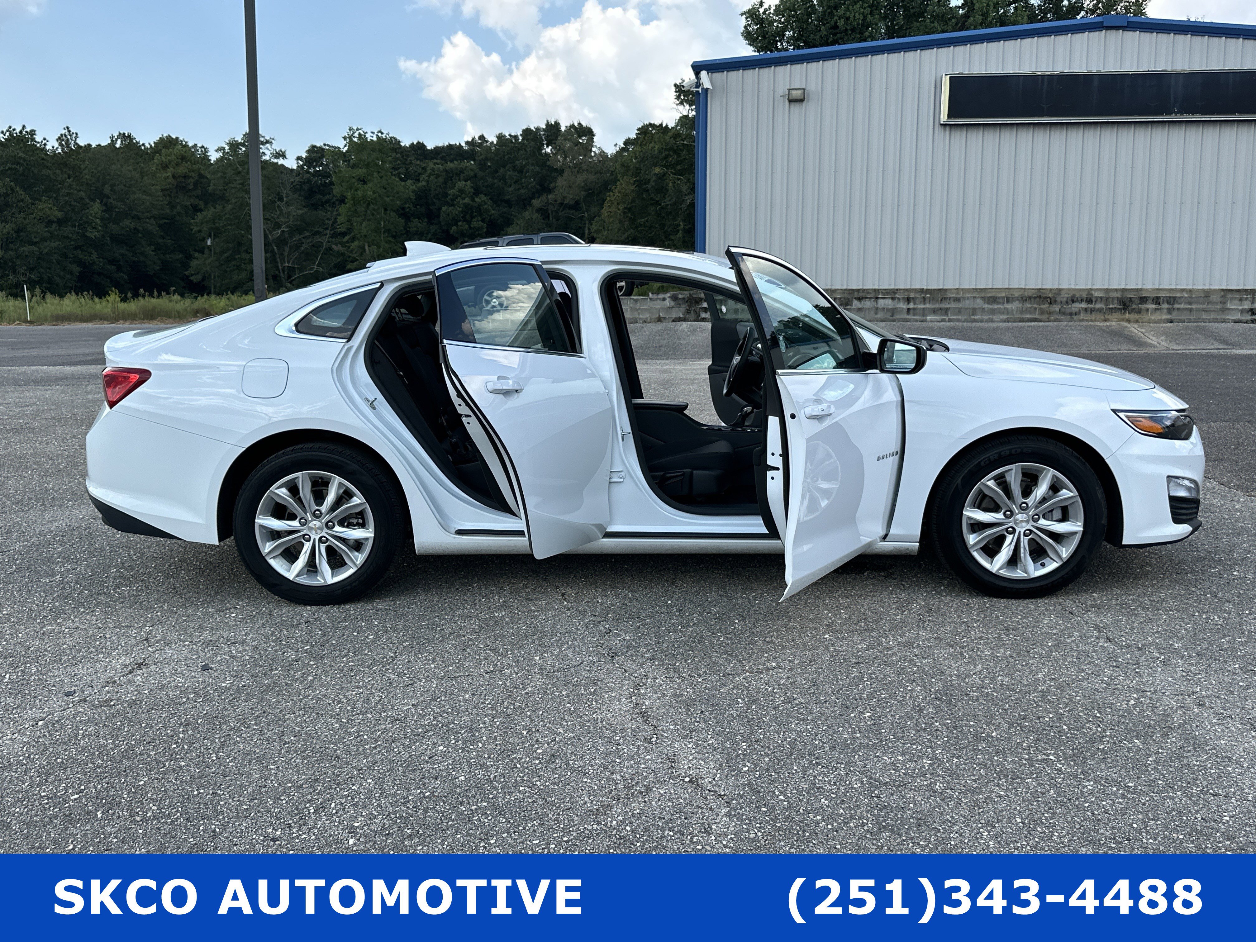 Used 2024 Chevrolet Malibu LT image 34