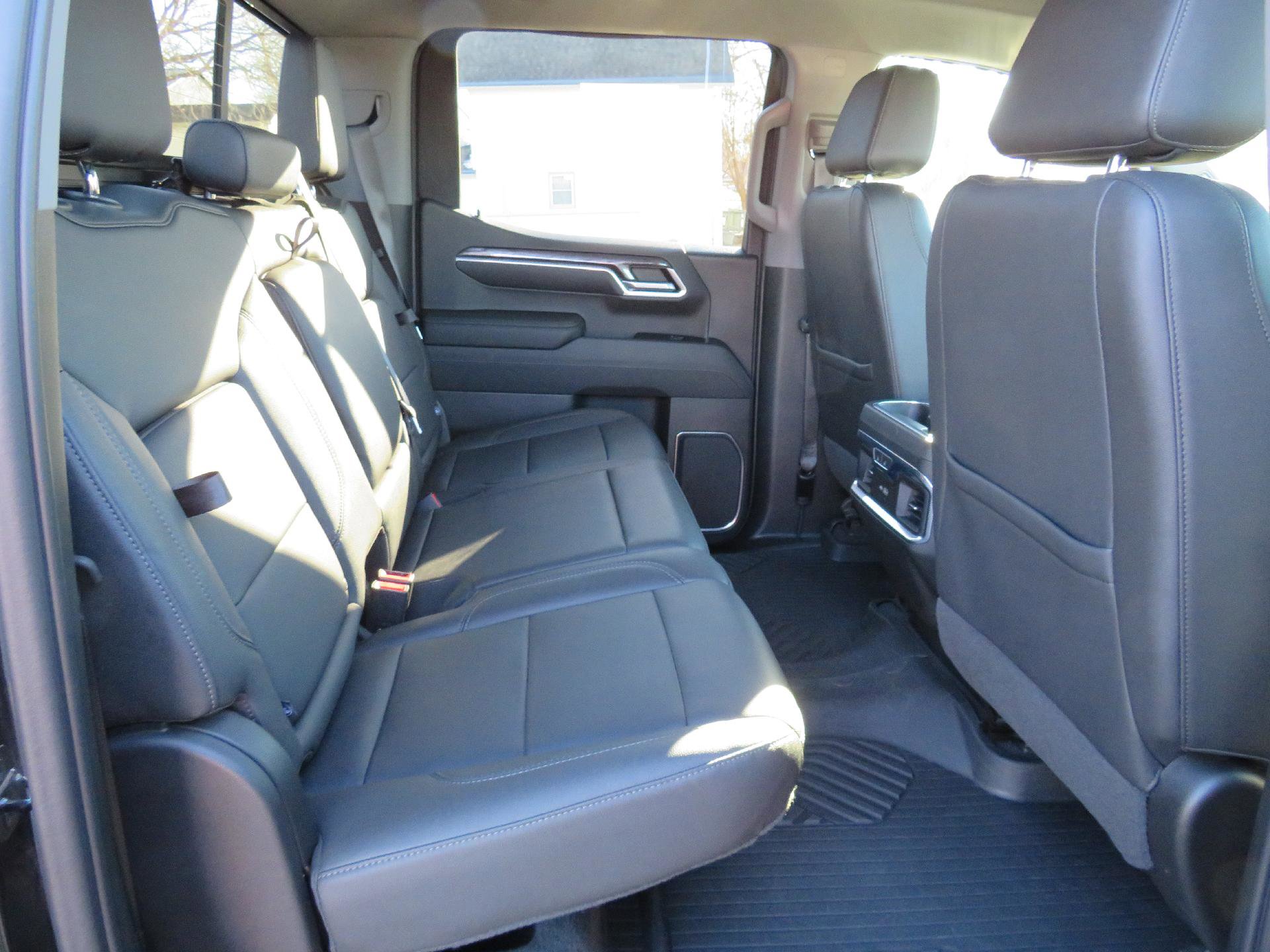 Used 2022 Chevrolet Silverado 1500 LTZ image 13