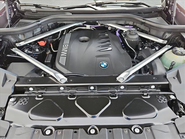 New 2026 BMW X5 xDrive40i w/ M Sport Package AWD/4WD image 17
