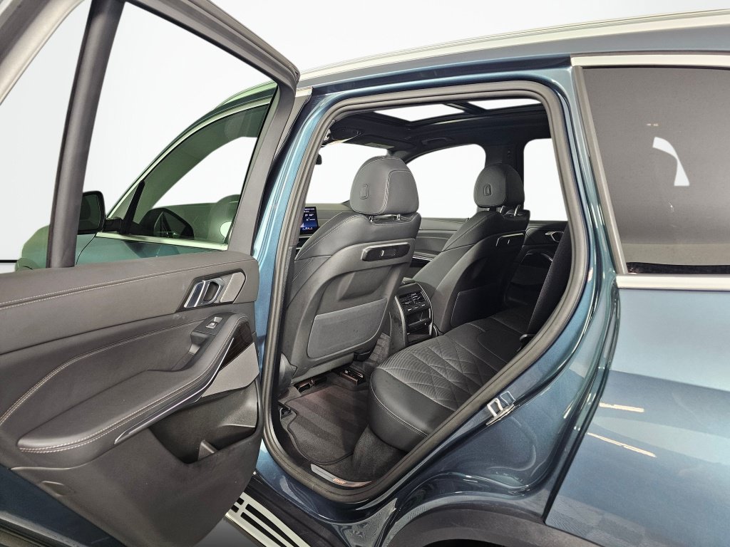 Used 2026 BMW X5 xDrive40i AWD/4WD image 31