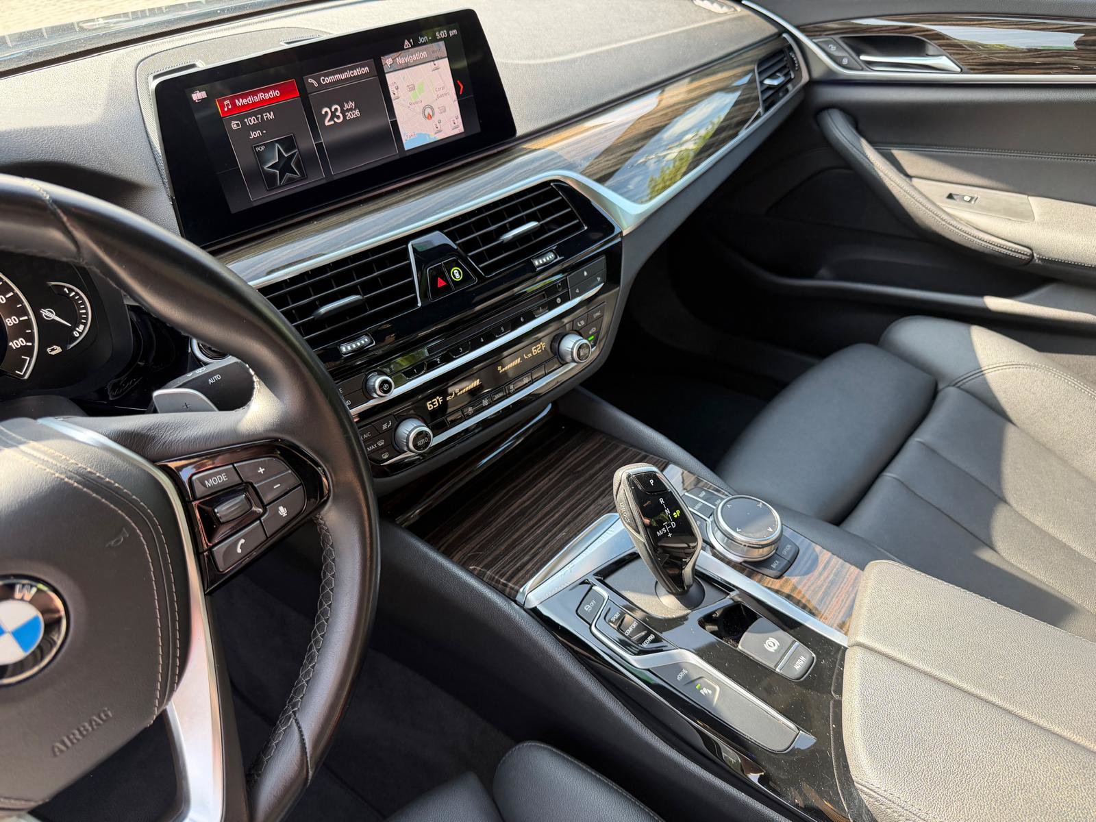 Used 2019 BMW 530e RWD image 30