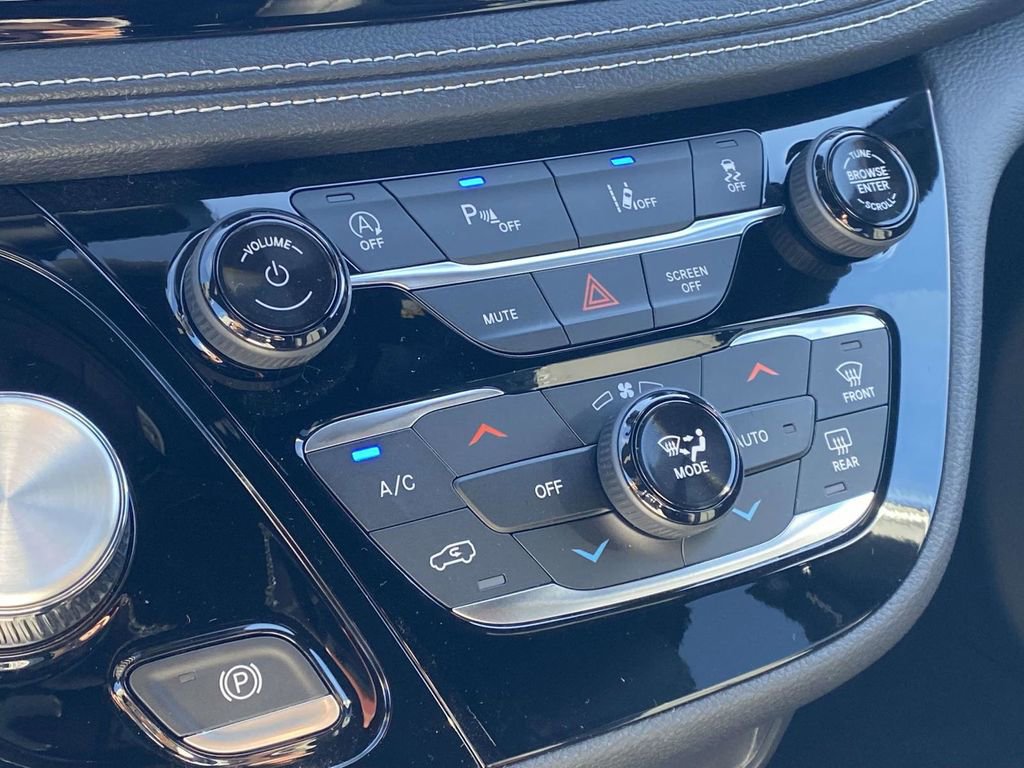 New 2026 Chrysler Pacifica Select w/ S Appearance Package image 49