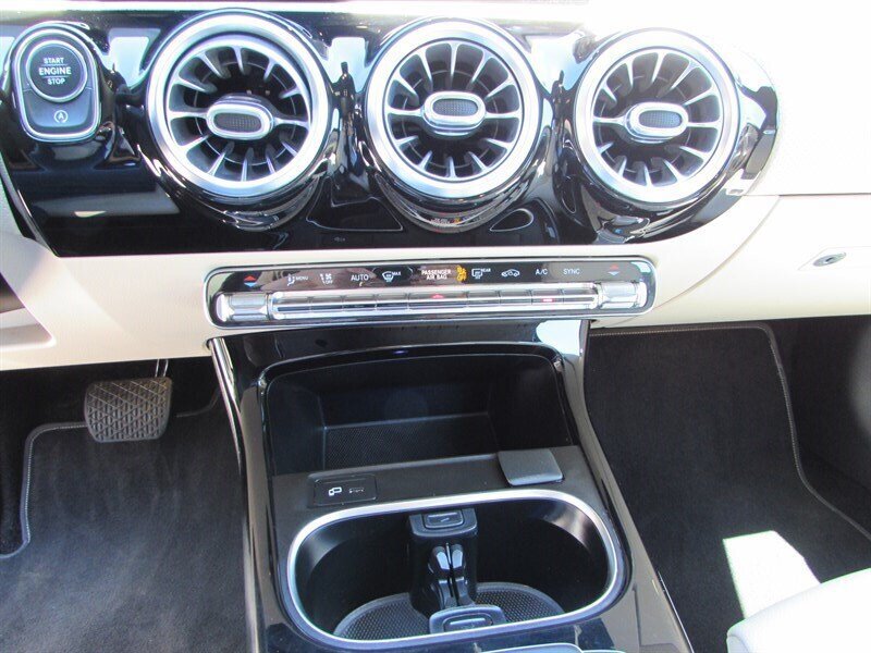 Used 2021 Mercedes-Benz CLA 250 image 18