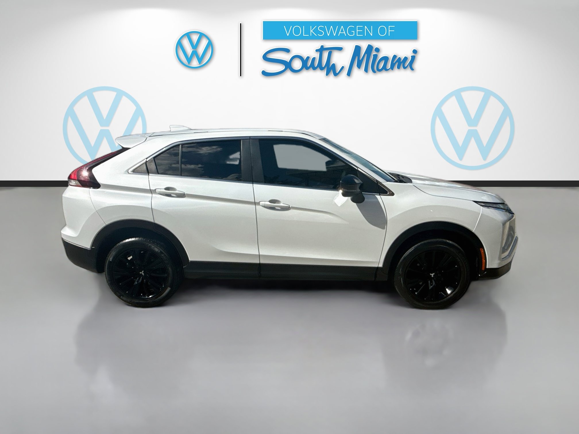Used 2023 Mitsubishi Eclipse Cross LE AWD/4WD image 8