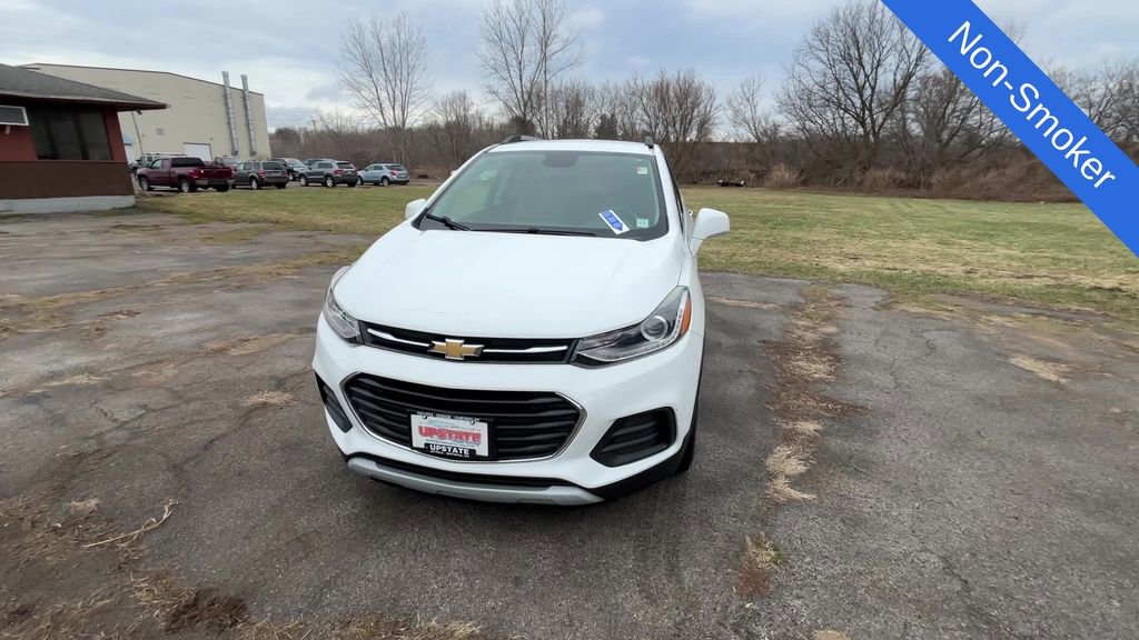 Used 2018 Chevrolet Trax LT w/ LT Convenience Package image 8