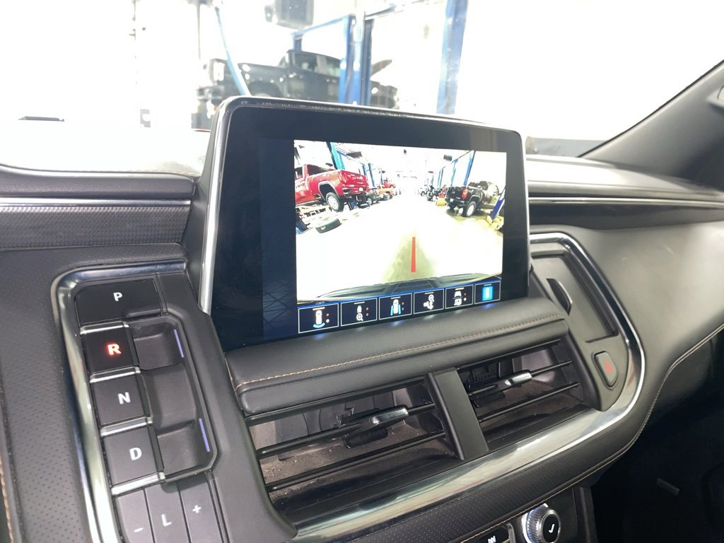Used 2024 GMC Yukon XL AT4 w/ AT4 Premium Plus Package image 17