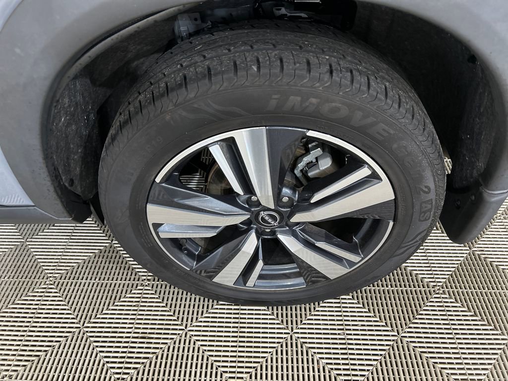 Used 2023 Nissan Rogue SL w/ SL Premium Package FWD image 10
