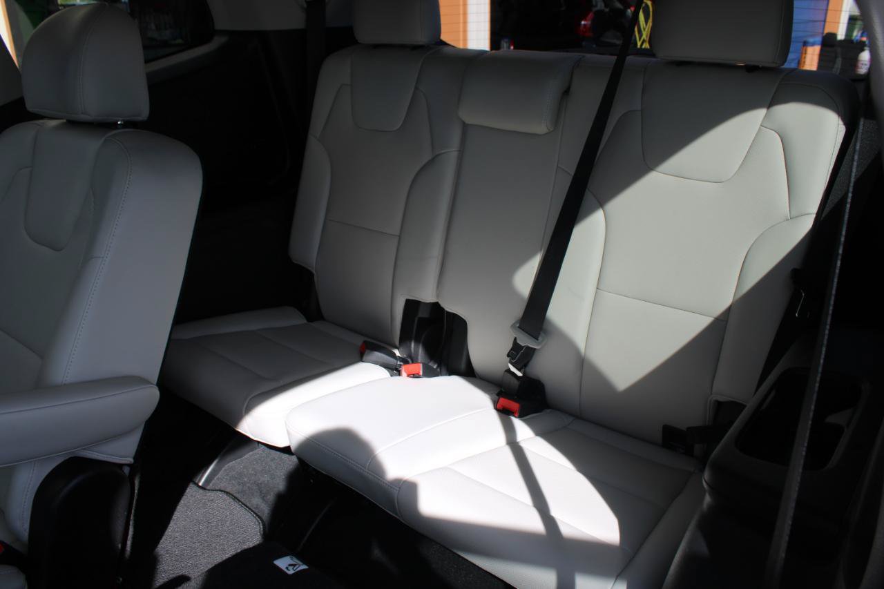 Used 2021 Kia Telluride S FWD image 39