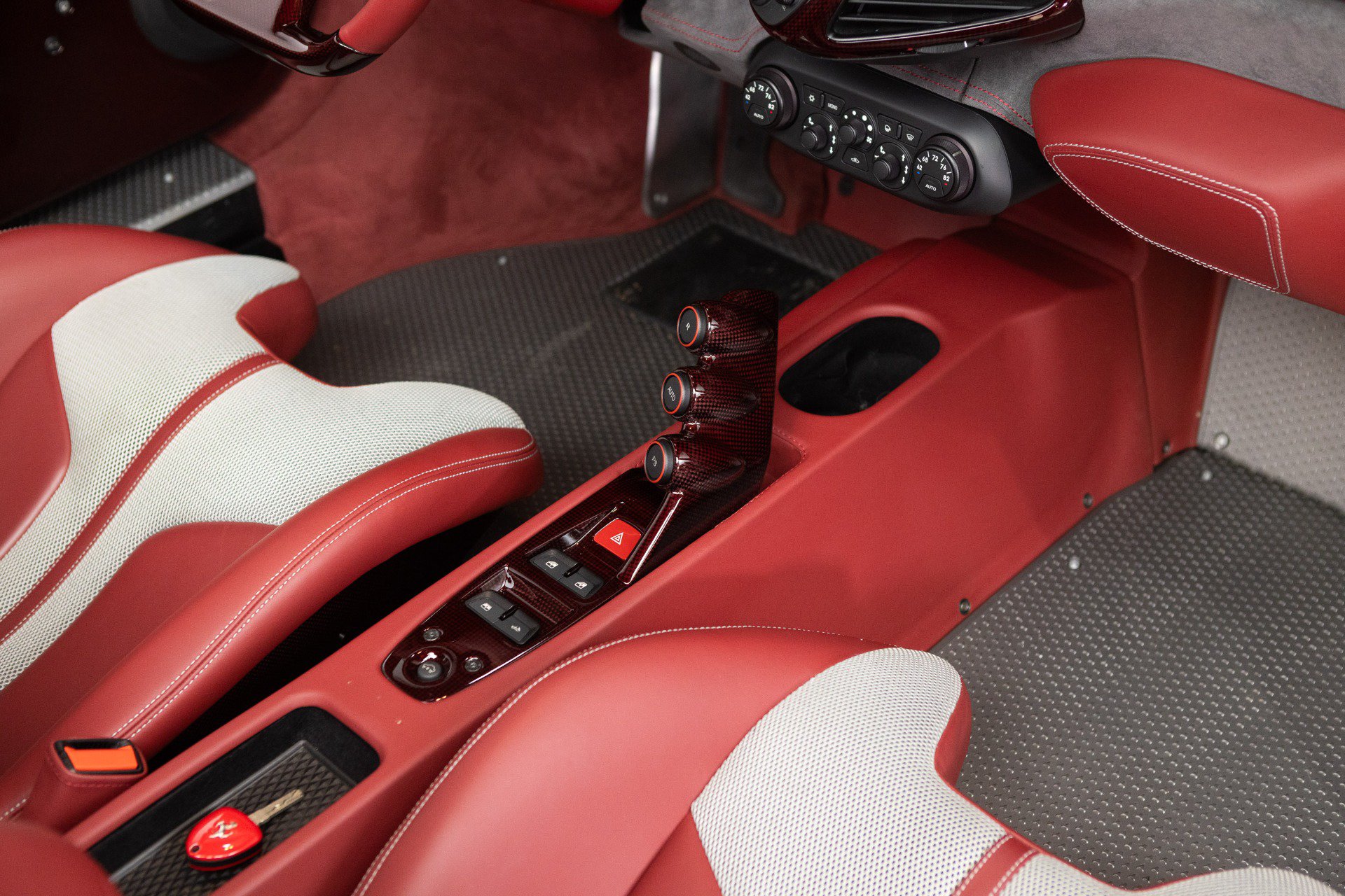 Certified 2015 Ferrari 458 Speciale A RWD image 85
