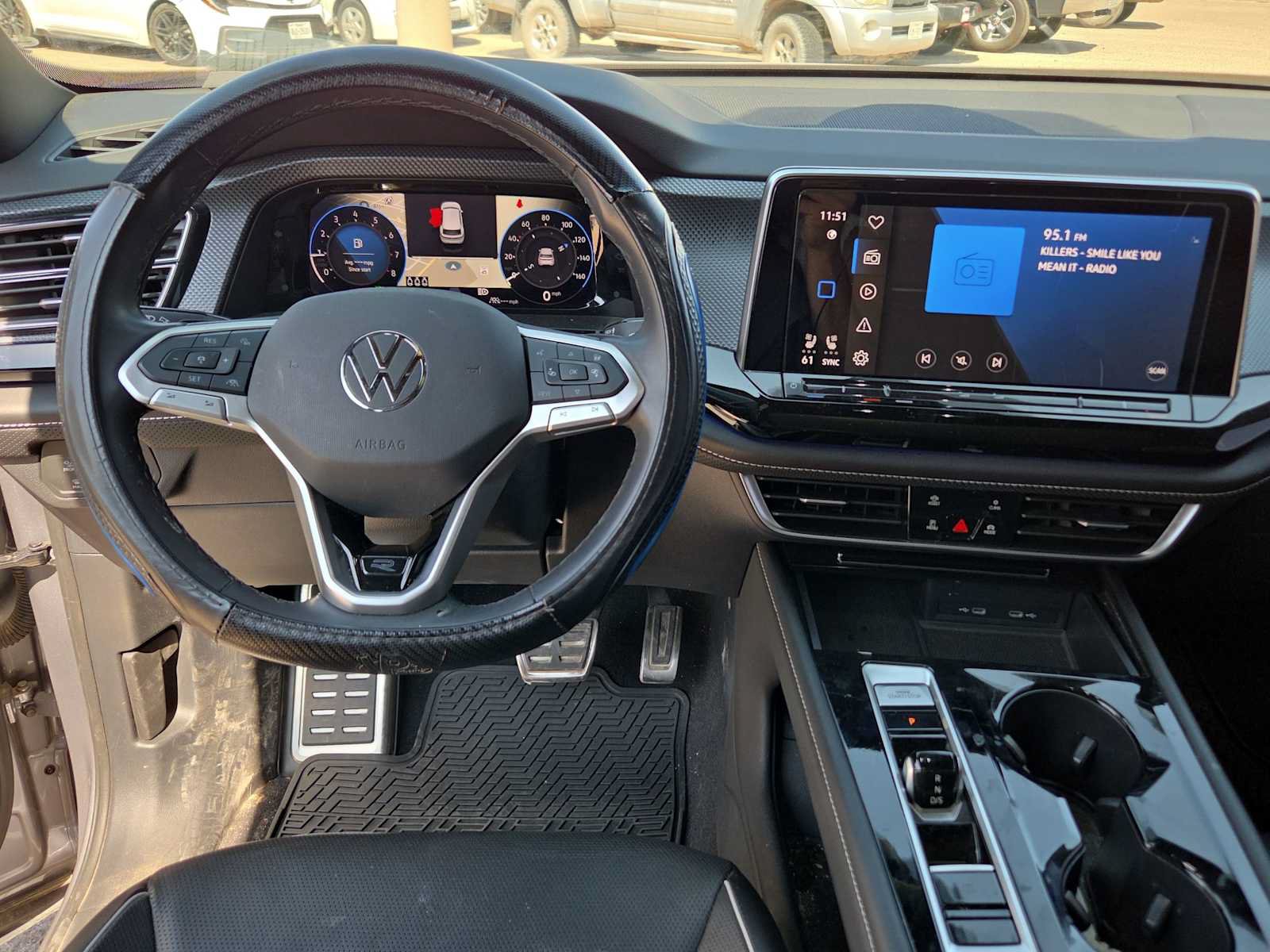 Used 2024 Volkswagen Atlas Cross Sport SEL Premium R-Line AWD/4WD image 14