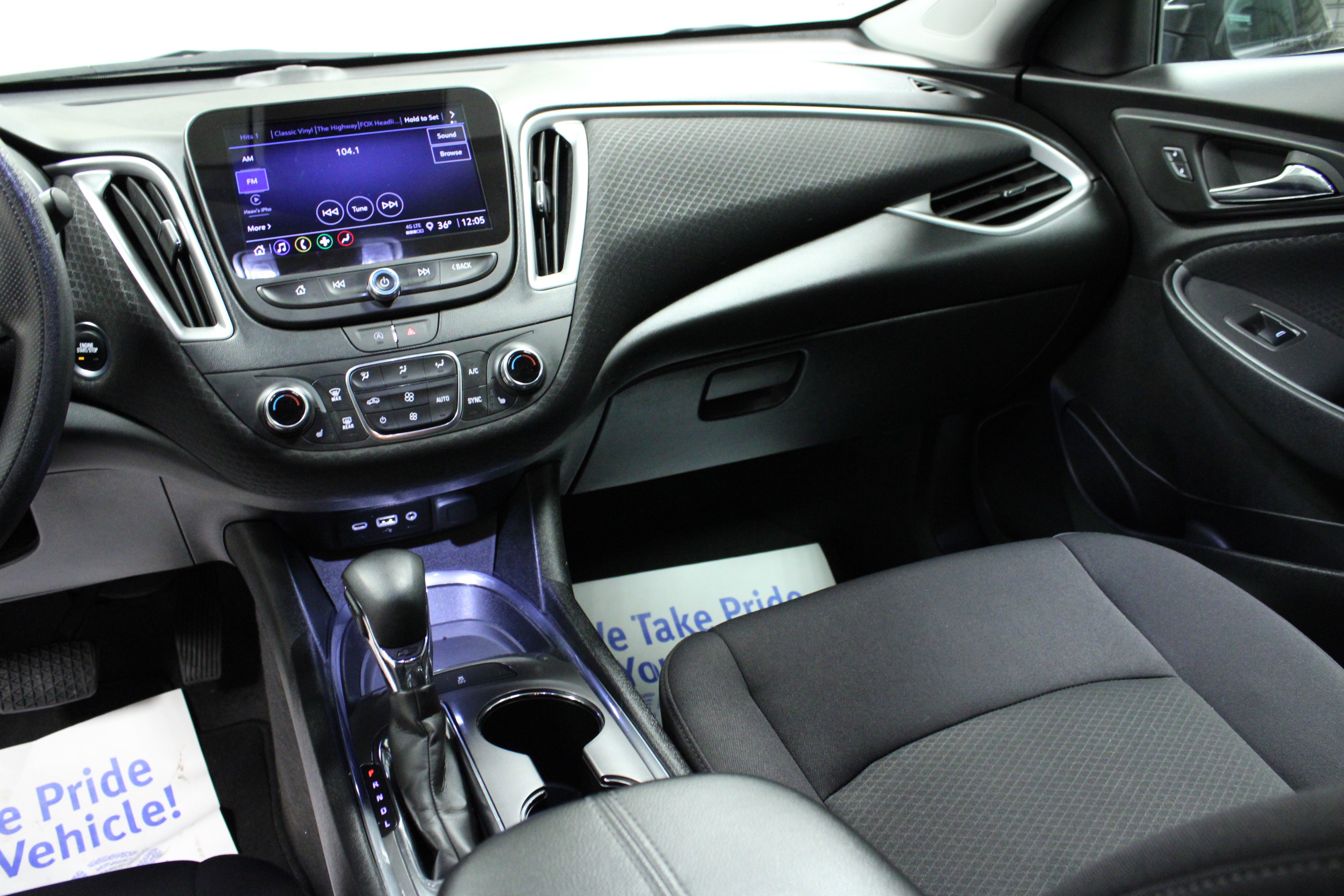 Used 2023 Chevrolet Malibu LT image 18