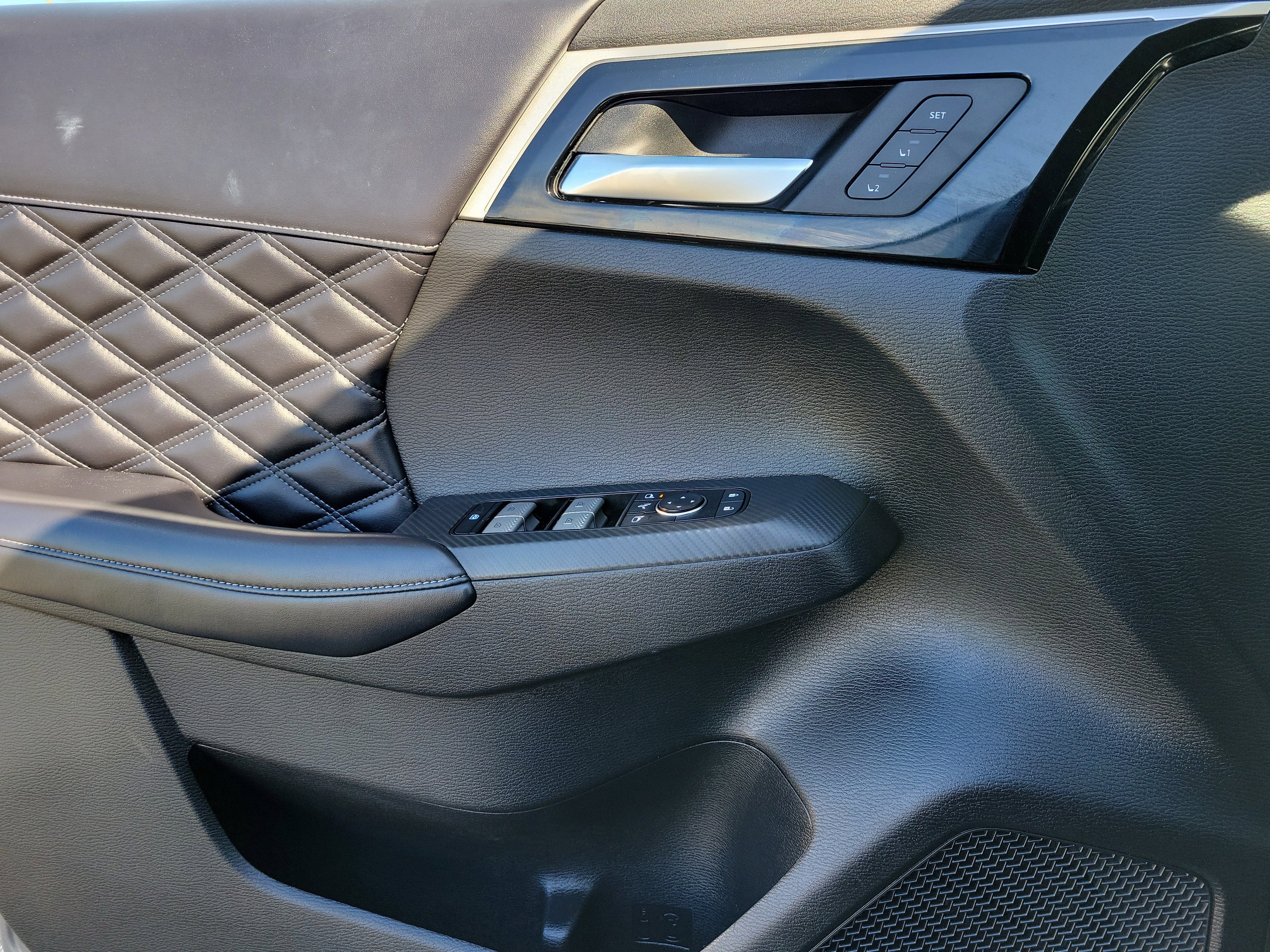 Used 2023 Mitsubishi Outlander SEL image 20