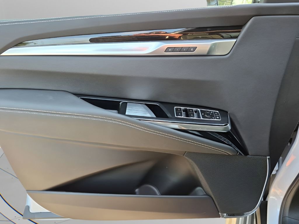 New 2026 Cadillac Escalade ESV Luxury w/ Touring Package AWD/4WD image 31