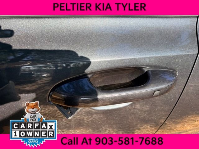 Certified 2024 Kia Sorento S image 7