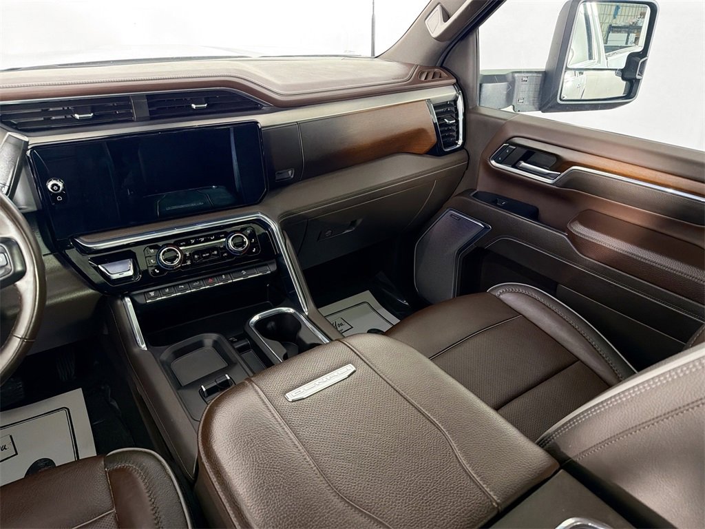 Used 2024 GMC Sierra 2500 Denali w/ Denali Reserve Package image 22