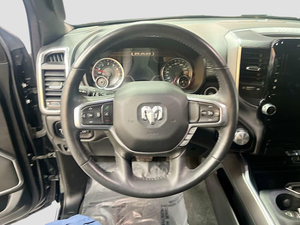 Used 2023 RAM 1500 Laramie AWD/4WD image 11