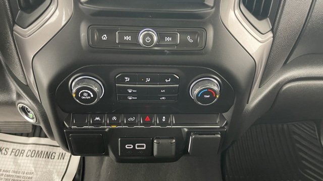 Used 2023 Chevrolet Silverado 1500 Custom image 42