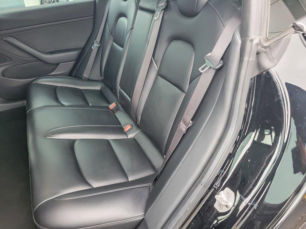 Used 2019 Tesla Model 3 image 11