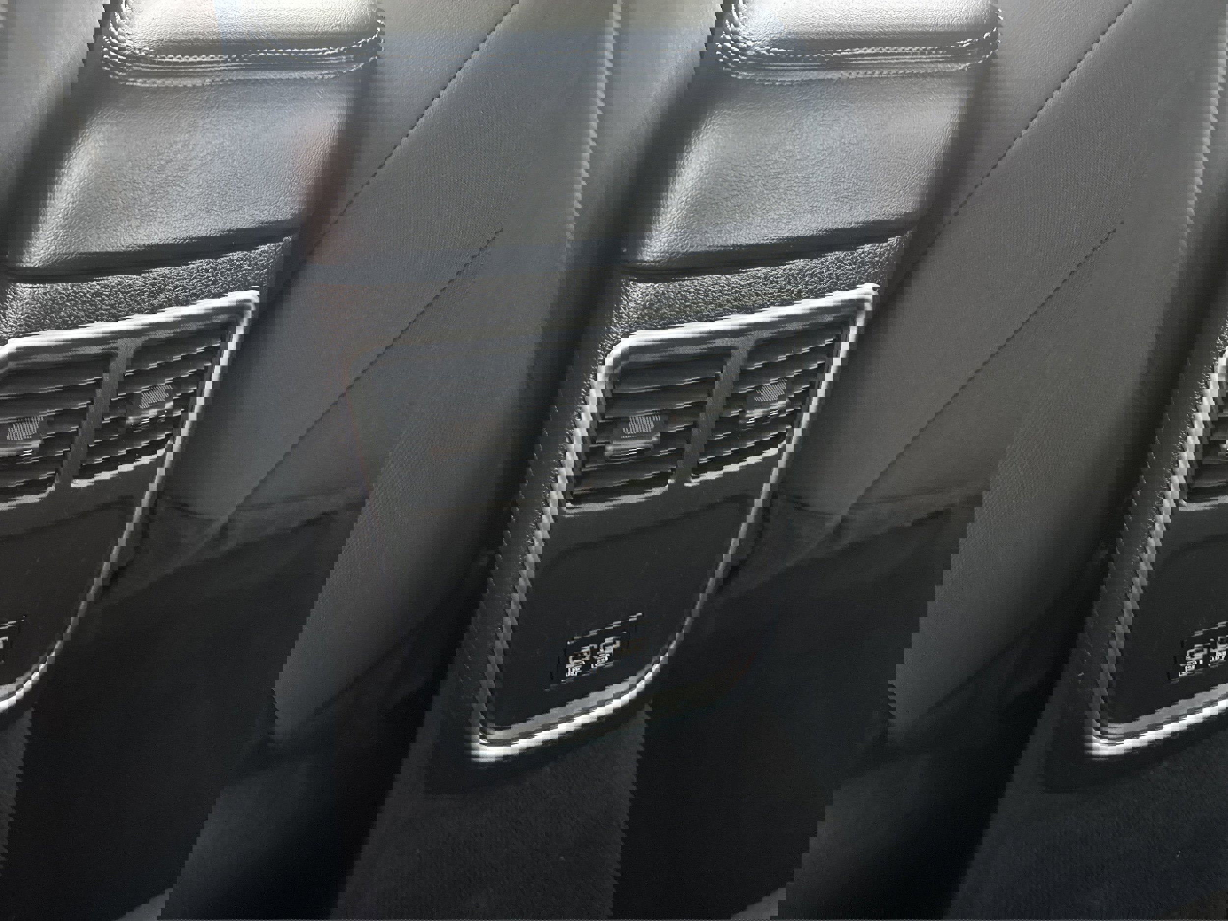 Used 2022 Dodge Charger SXT image 15