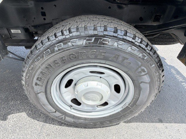 Used 2019 Ford F250 XL w/ Power Equipment Group AWD/4WD image 11