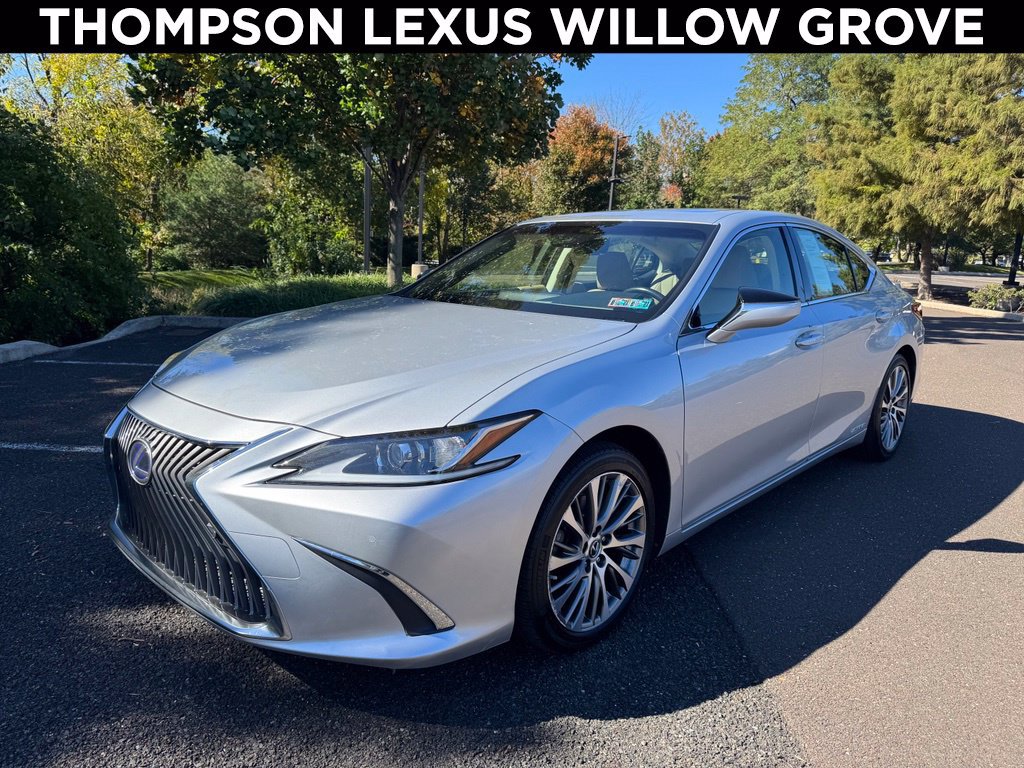 Used 2019 Lexus ES 300h w/ Premium Package FWD image 1