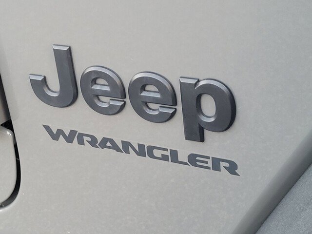 Used 2022 Jeep Wrangler Sport image 30