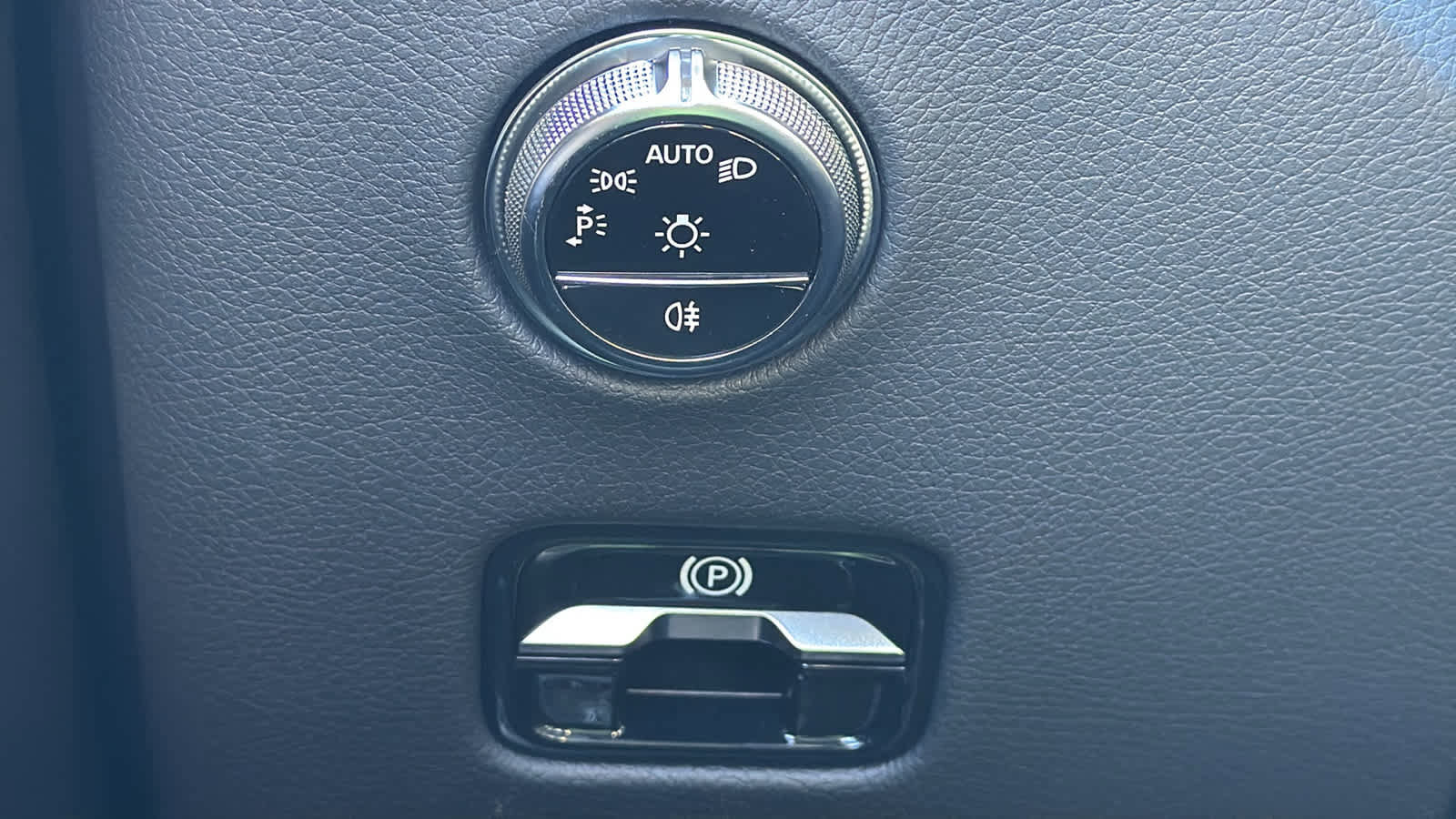 New 2026 Mercedes-Benz GLC 300 4MATIC image 18