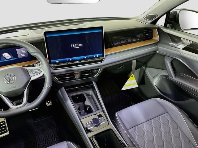 New 2026 Volkswagen Tiguan SEL R-Line AWD/4WD image 24