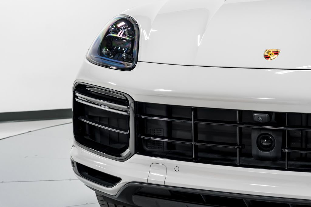 Used 2022 Porsche Cayenne Turbo AWD/4WD image 45