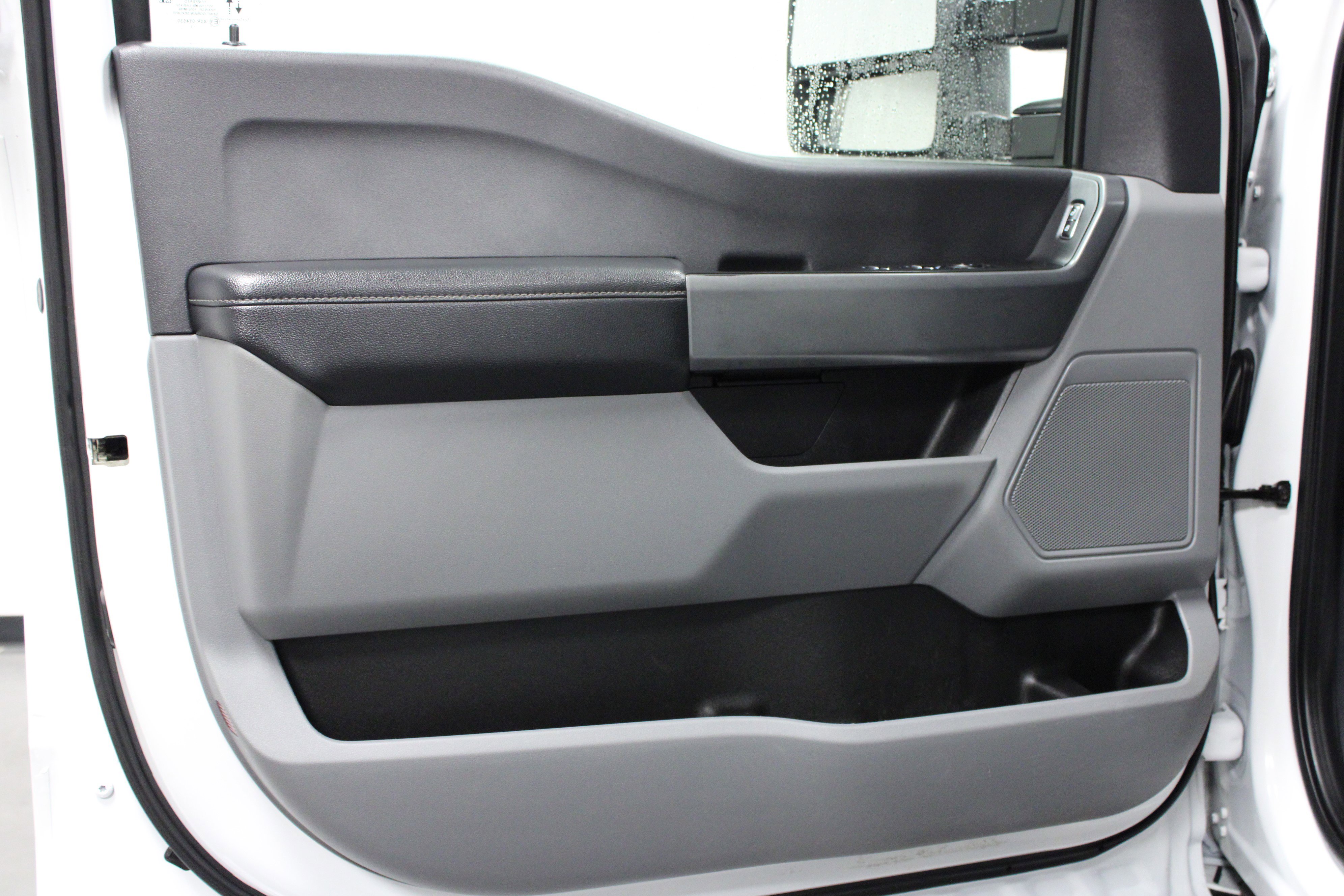 Used 2023 Ford F350 XLT image 11