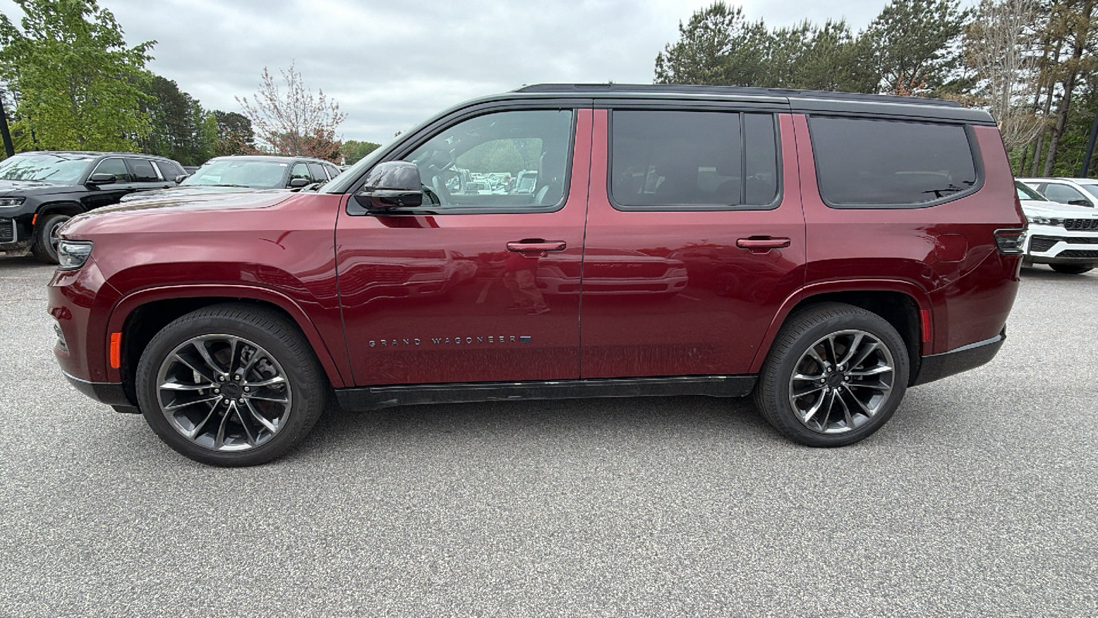 Used 2025 Jeep Grand Wagoneer Series II Obsidian w/ Quick Order Packagew 28T AWD/4WD image 11