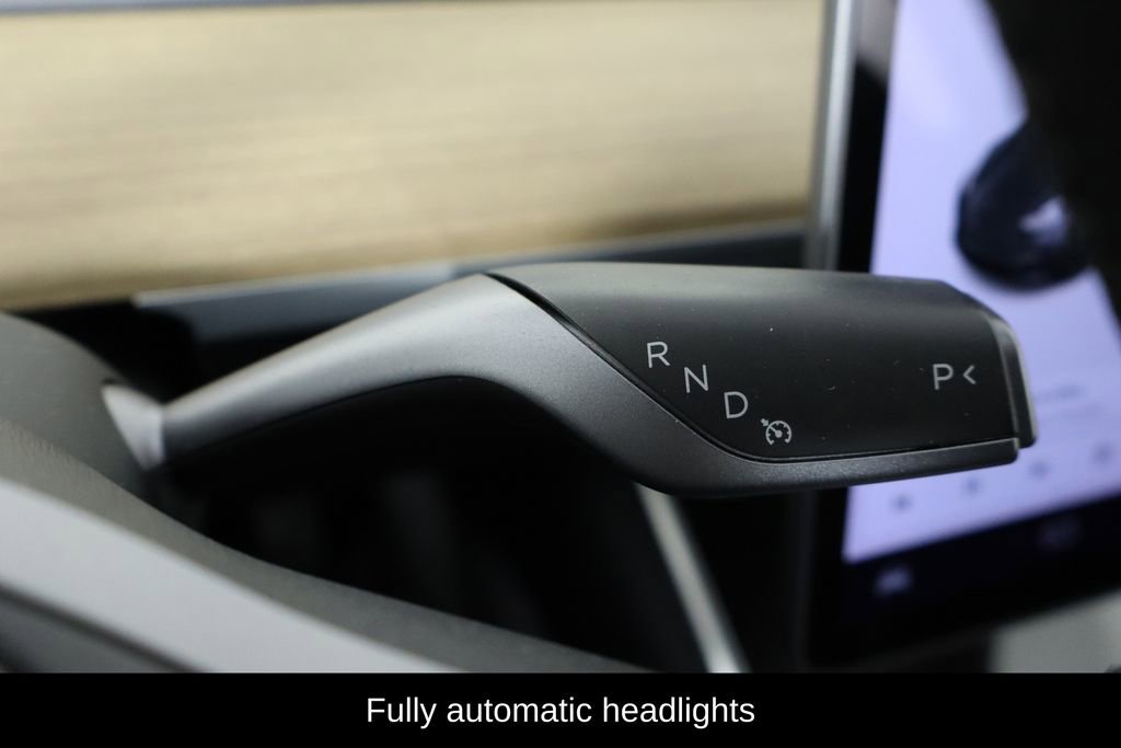 Used 2018 Tesla Model 3 Long Range RWD image 11