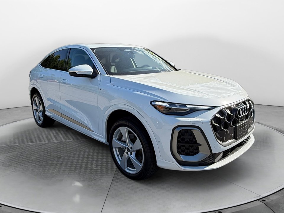 New 2026 Audi Q5 Premium Plus AWD/4WD image 1