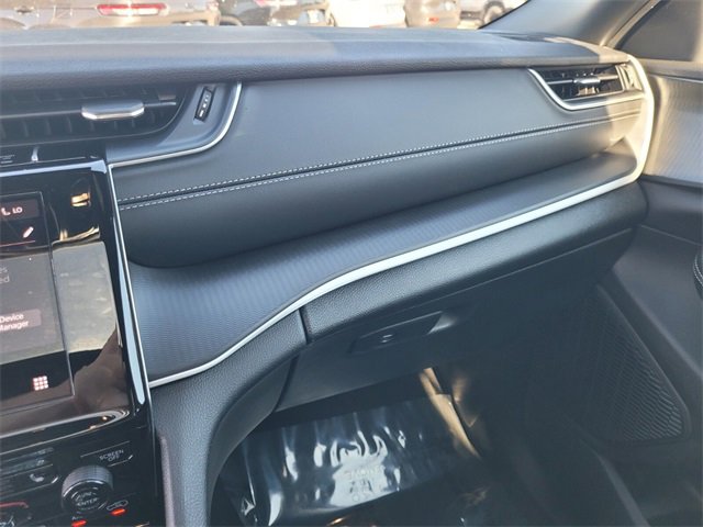 New 2025 Jeep Grand Cherokee Altitude image 27