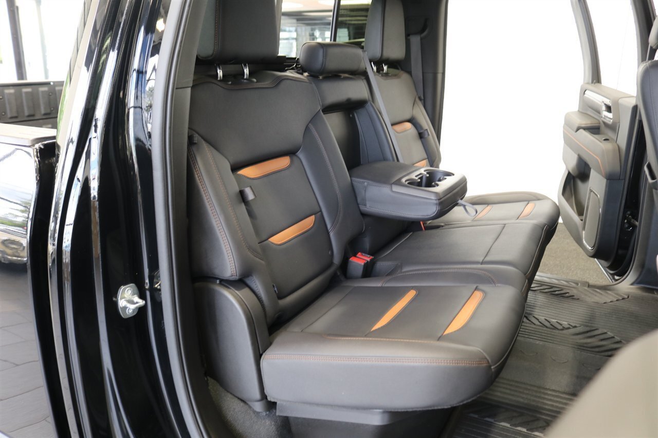 Used 2024 GMC Sierra 3500 AT4 w/ AT4 Premium Plus Package AWD/4WD image 20