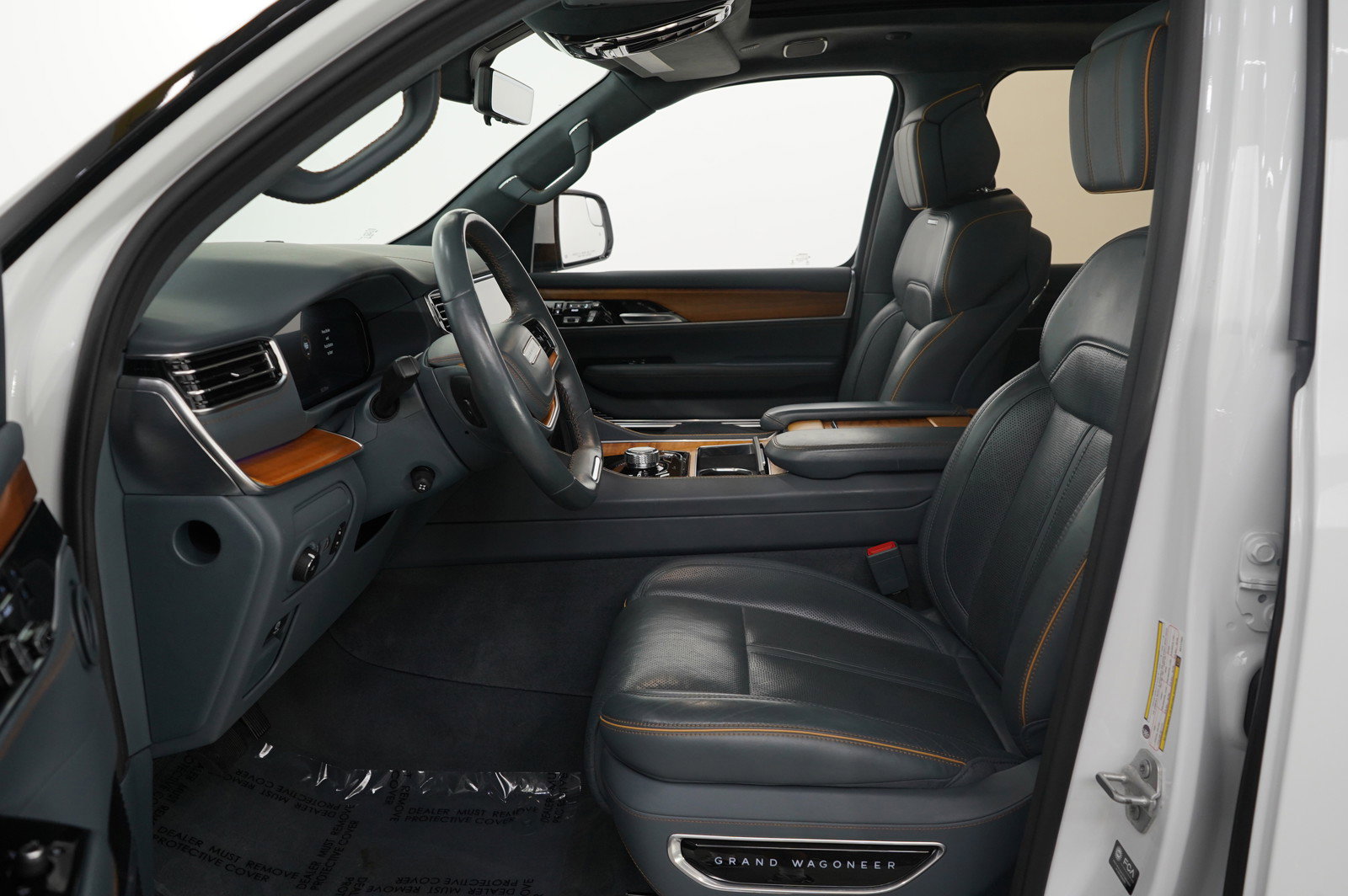 Used 2022 Jeep Grand Wagoneer Series II w/ Premium Group II image 19