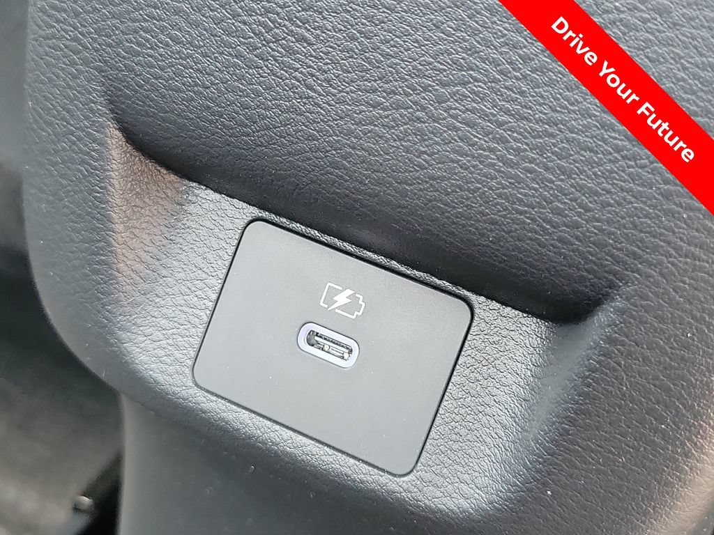 Certified 2025 Nissan Versa SR w/ Trunk Package FWD image 19
