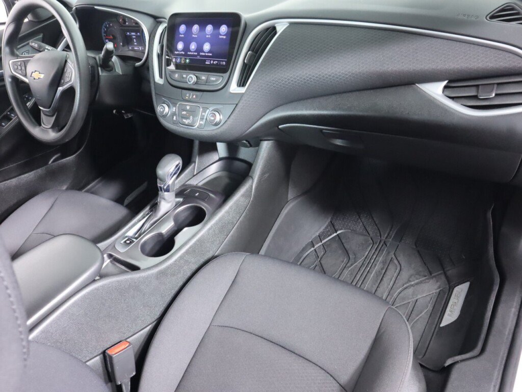 Used 2023 Chevrolet Malibu LS FWD image 34