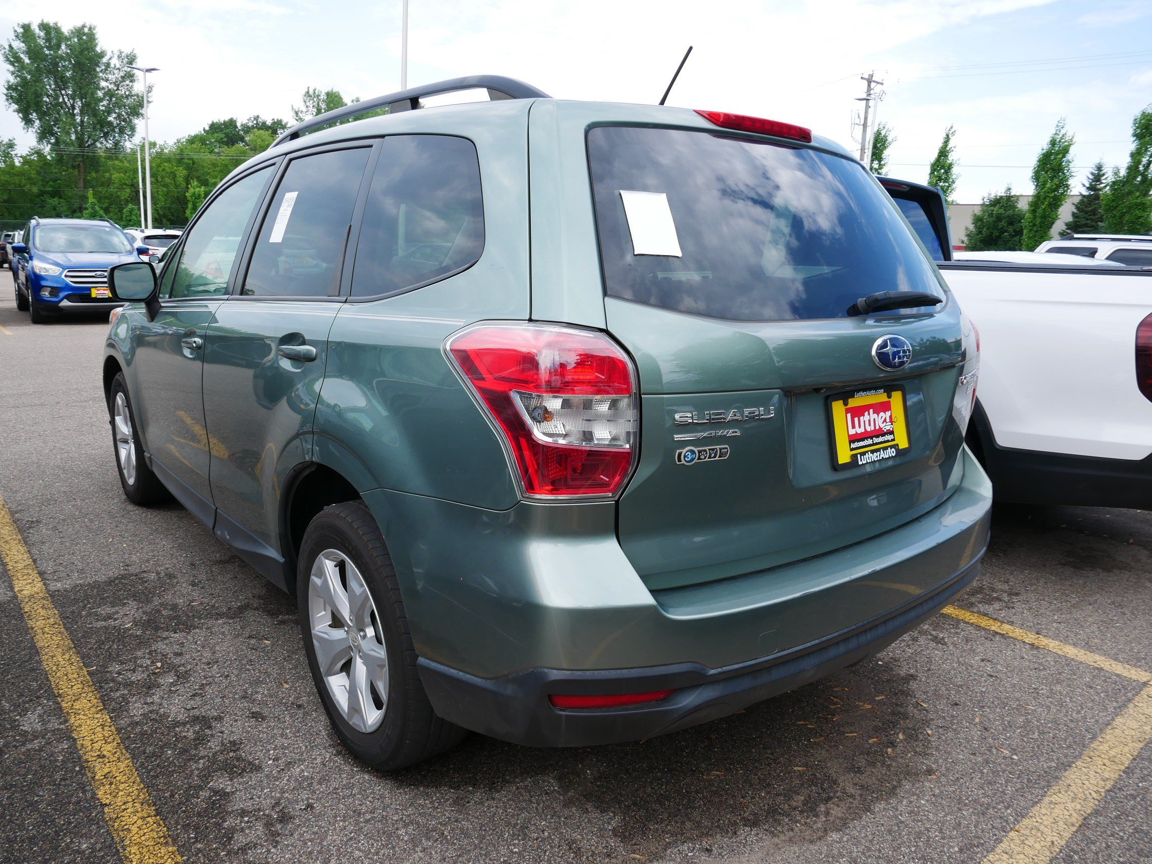 Used 2015 Subaru Forester 2.5i Premium w/ All-Weather Package AWD/4WD image 4