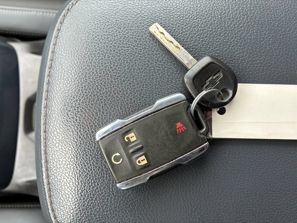 Used 2021 Chevrolet Colorado Z71 w/ Safety Package AWD/4WD image 35