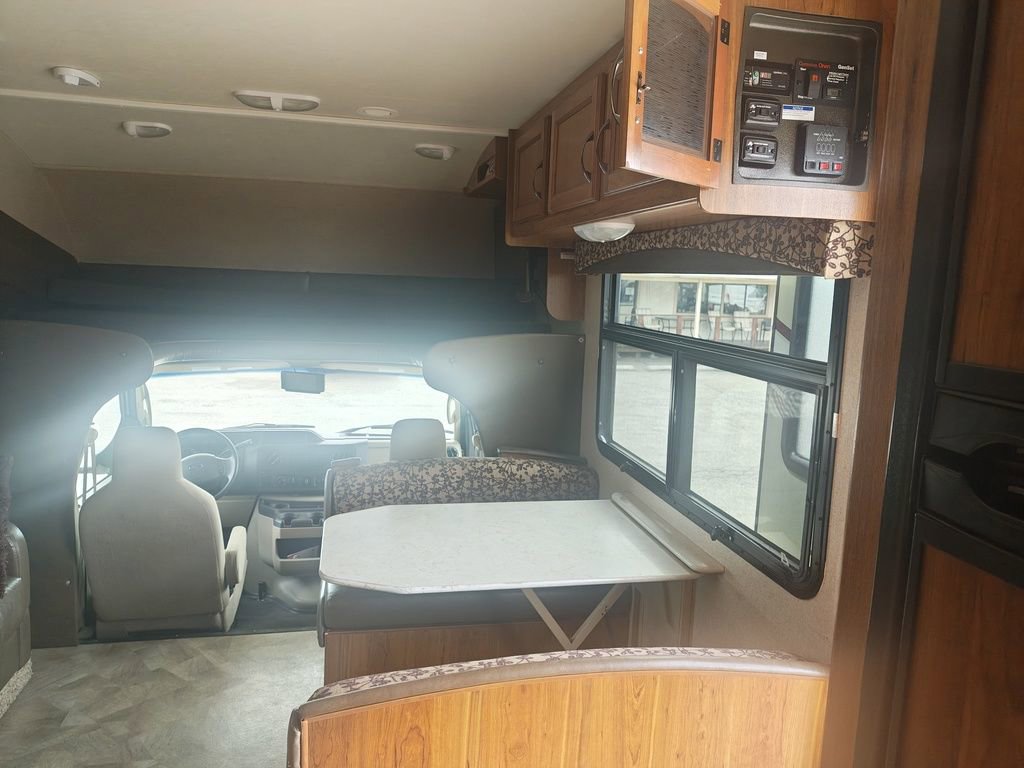 Used 2016 Ford E-450 and Econoline 450 Super Duty w/ Motorhome Prep Package image 13