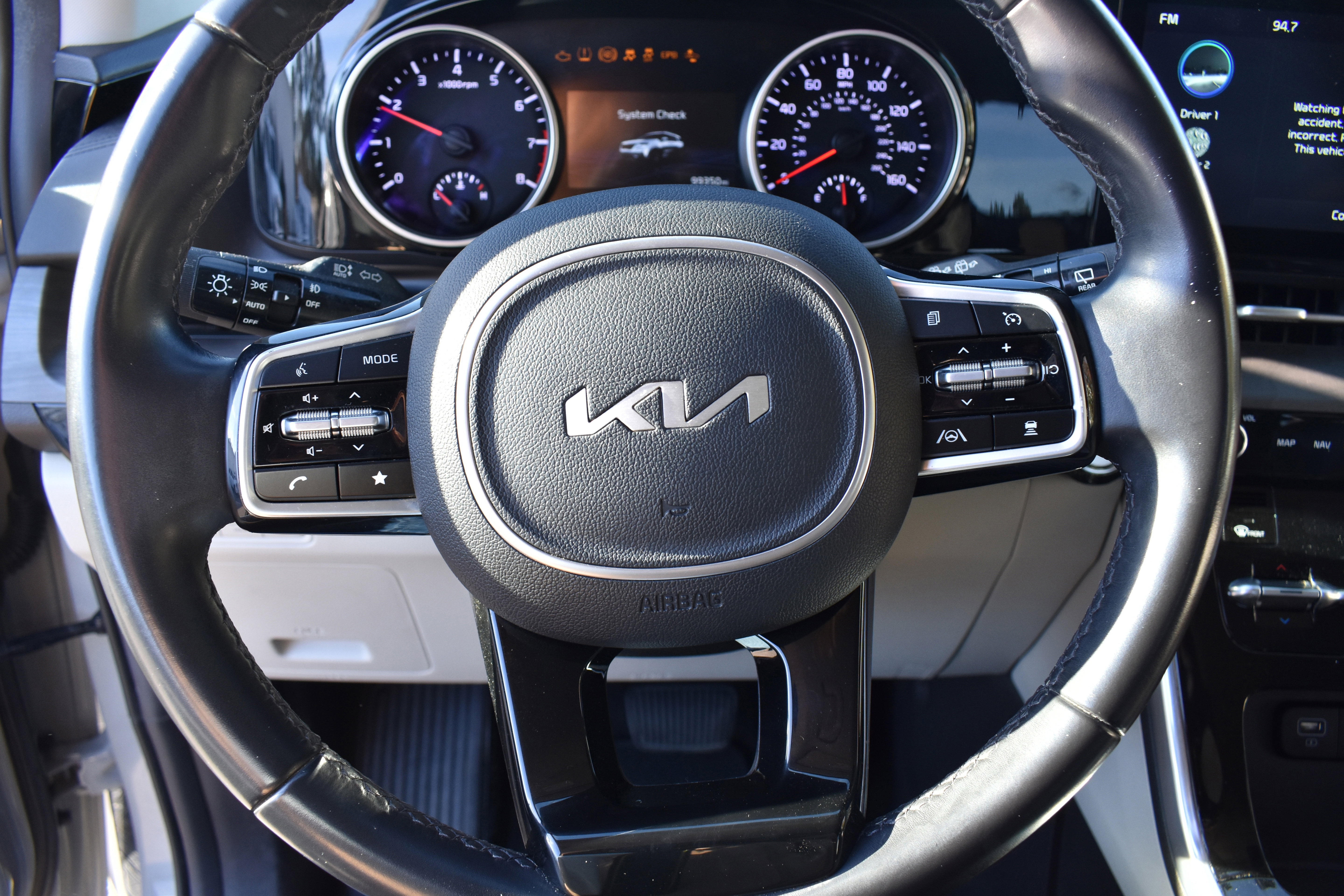 Used 2022 Kia Carnival SX image 13