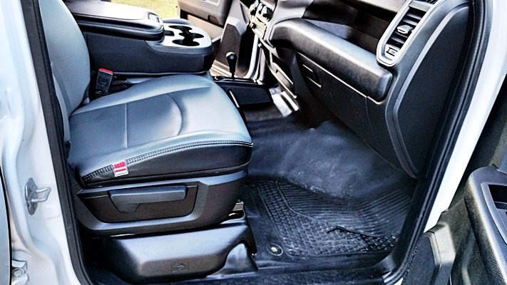 Used 2021 RAM 2500 Tradesman w/ Chrome Appearance Group image 15