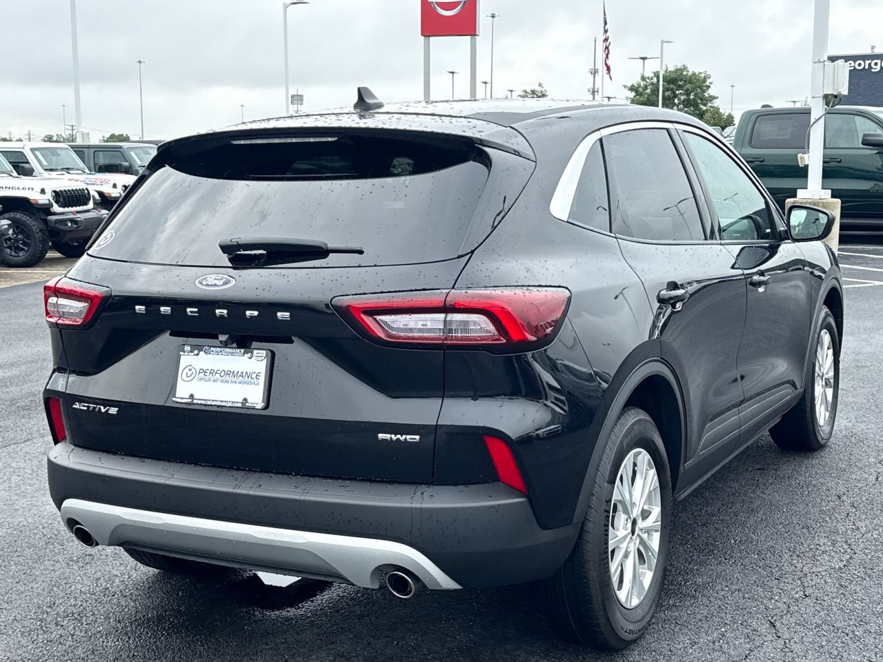 Used 2023 Ford Escape Active AWD/4WD image 3