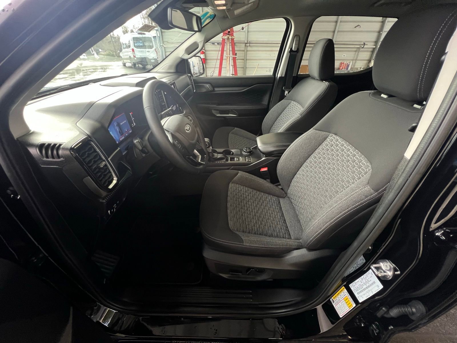 Used 2024 Ford Ranger XLT image 10