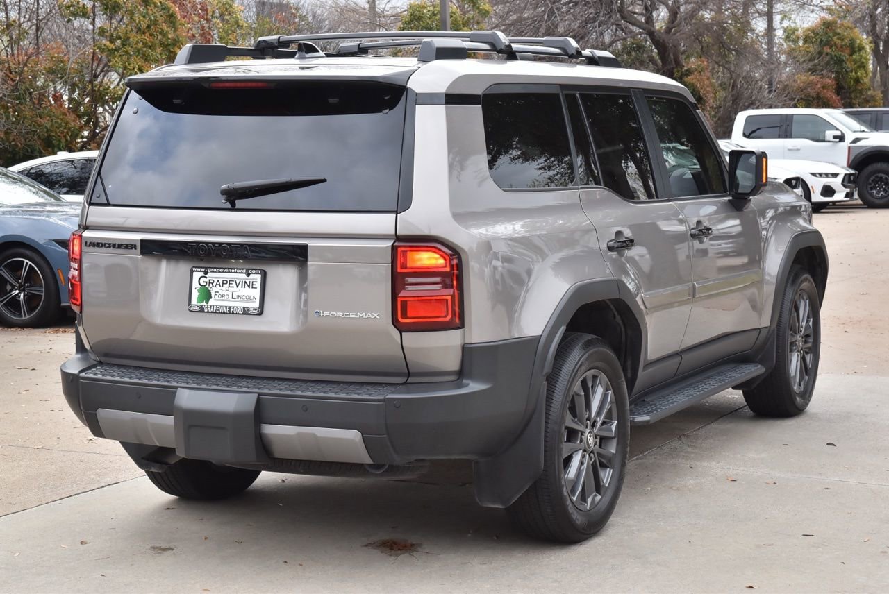 Used 2025 Toyota Land Cruiser image 8