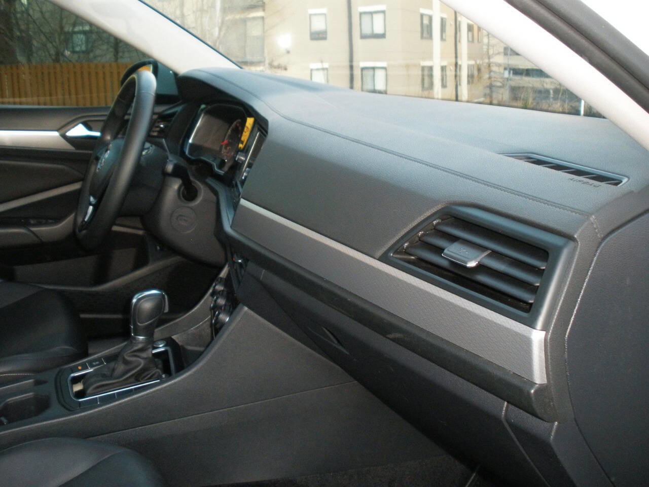 Used 2019 Volkswagen Jetta SE image 27